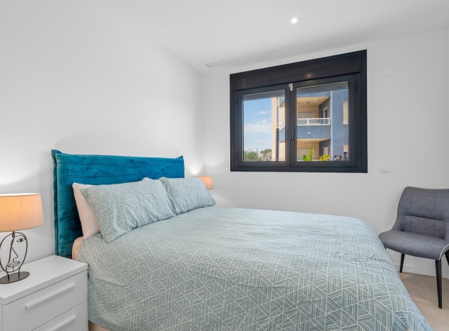 Resale - Apartment - Campoamor - Res. Seagardens