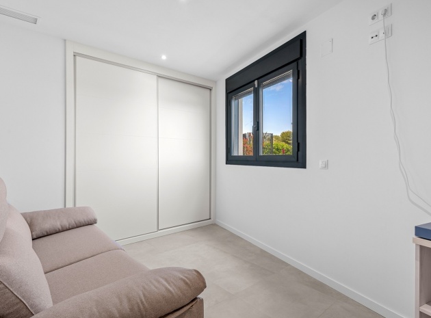 Resale - Apartment - Campoamor - Res. Seagardens