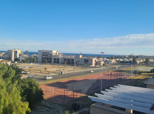 Återförsäljning - Lägenhet - Playa Flamenca - zeniamar