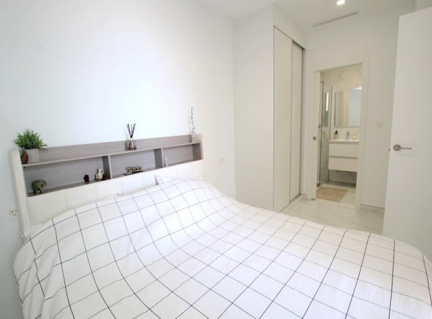 Wiederverkauf - Villa - Los Montesinos - La Herrada