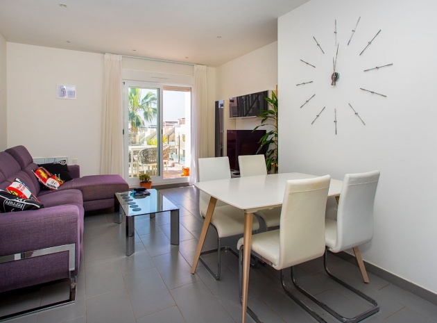 Resale - Apartment - Torrevieja - Aguas Nuevas