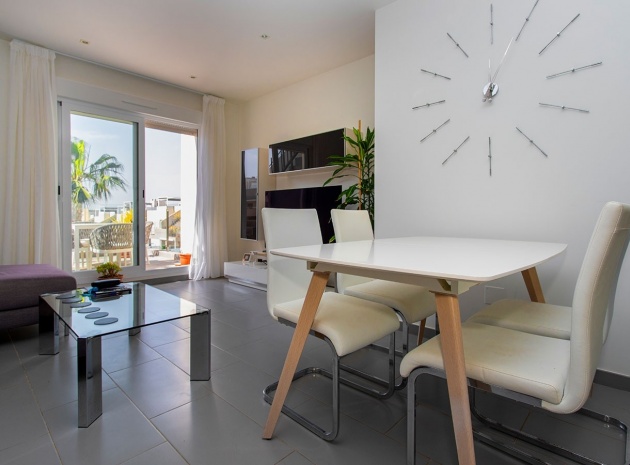 Resale - Apartment - Torrevieja - Aguas Nuevas