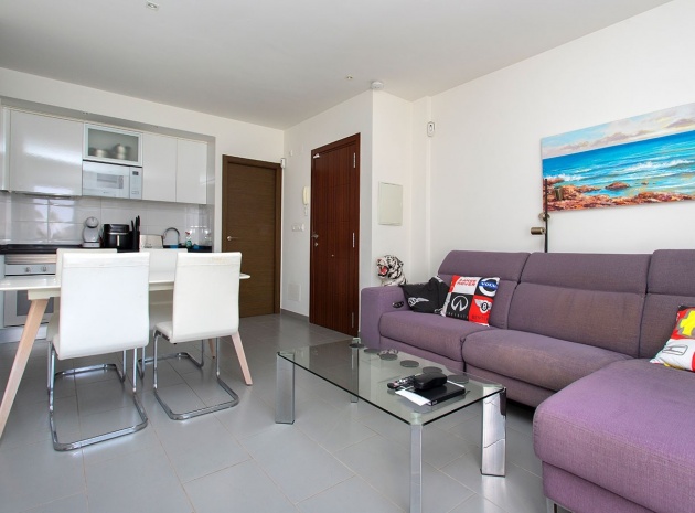 Resale - Apartment - Torrevieja - Aguas Nuevas