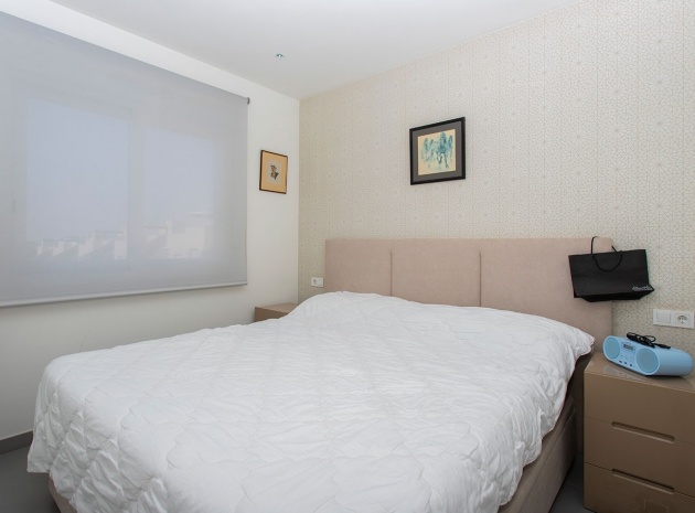 Resale - Apartment - Torrevieja - Aguas Nuevas