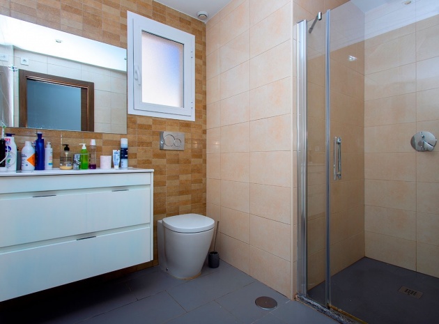 Resale - Apartment - Torrevieja - Aguas Nuevas