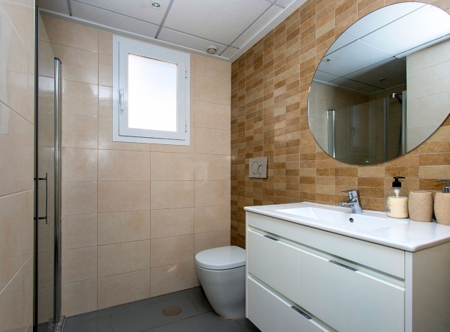 Resale - Apartment - Torrevieja - Aguas Nuevas