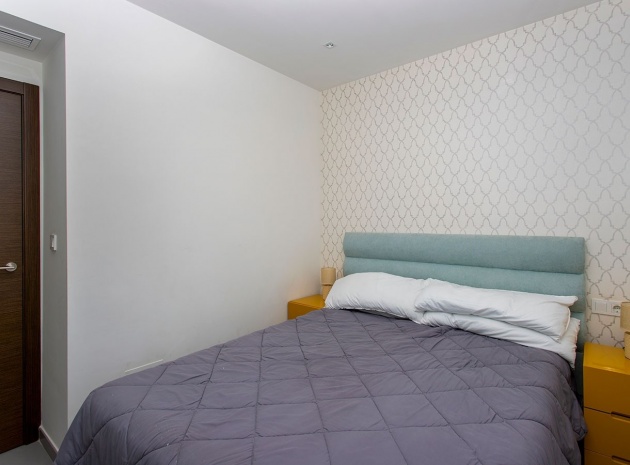 Resale - Apartment - Torrevieja - Aguas Nuevas