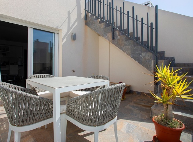 Resale - Apartment - Torrevieja - Aguas Nuevas