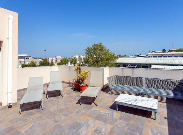 Resale - Apartment - Torrevieja - Aguas Nuevas