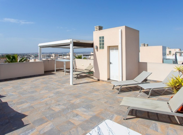Resale - Apartment - Torrevieja - Aguas Nuevas