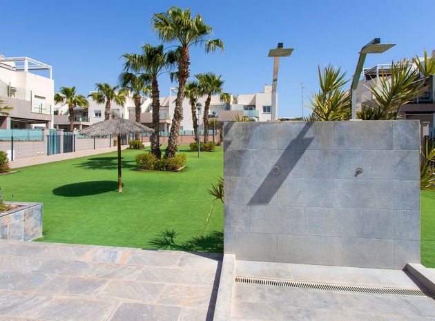 Resale - Apartment - Torrevieja - Aguas Nuevas