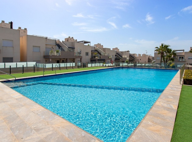 Resale - Apartment - Torrevieja - Aguas Nuevas