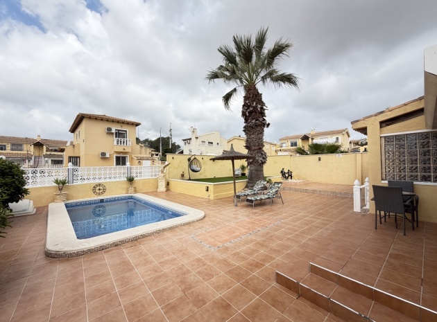 Wiederverkauf - Villa - Villamartin - lomas del golf