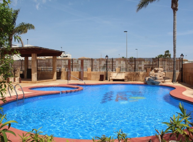 Wederverkoop - Villa - Villamartin - Los Dolses