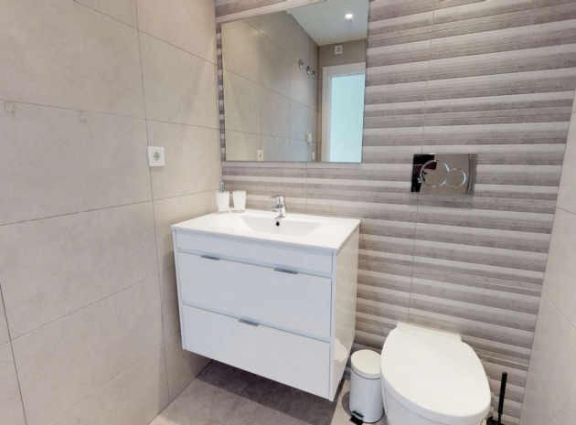 Wiederverkauf - Wohnung - Torrevieja - Aguas Nuevas