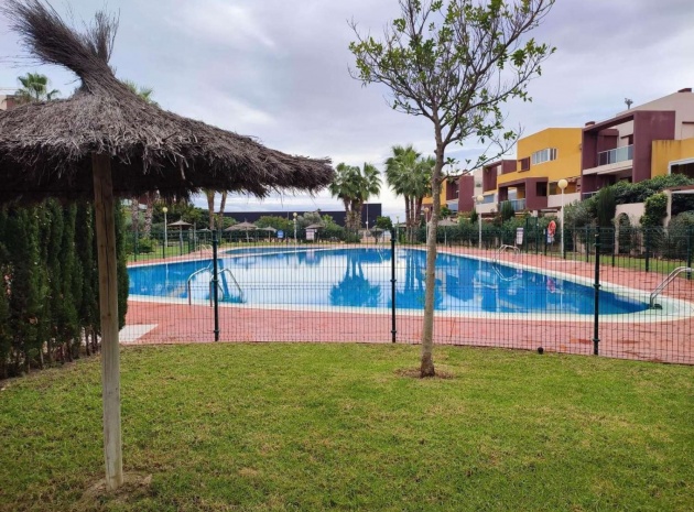 Återförsäljning - Lägenhet - Playa Flamenca - el bosque