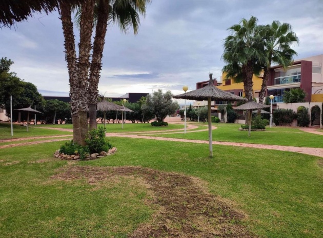 Återförsäljning - Lägenhet - Playa Flamenca - el bosque