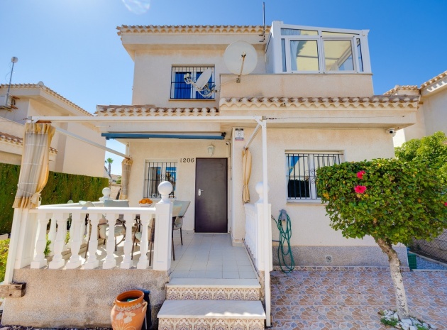 Resale - Villa - Playa Flamenca