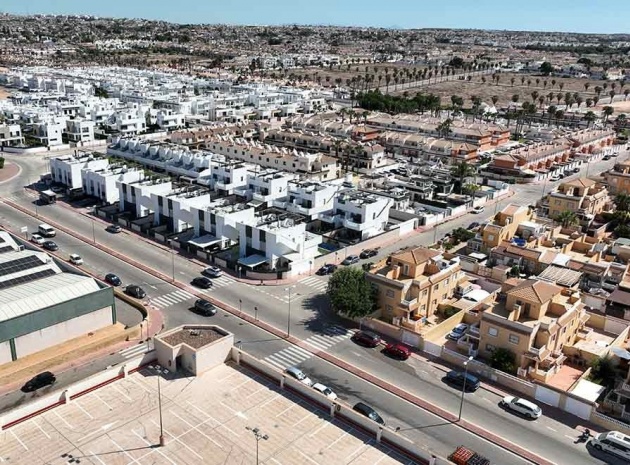 Resale - Townhouse - Ciudad Quesada - Lo Marabu