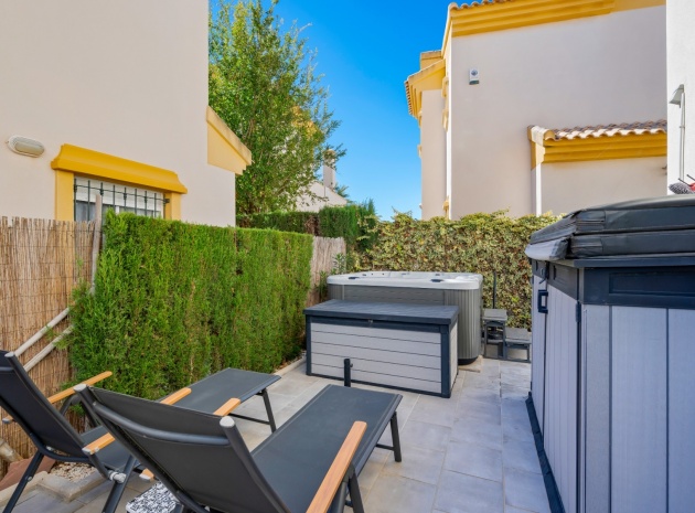 Wederverkoop - Villa - Guardamar del Segura - El Raso