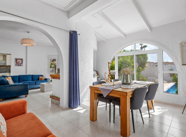 Resale - Villa - Ciudad Quesada - pueblo bravo