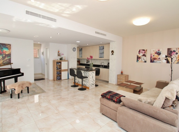Wiederverkauf - Villa - Villamartin - PAU 26