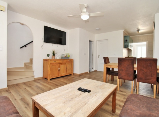 Resale - Townhouse - Villamartin - blue lagoon