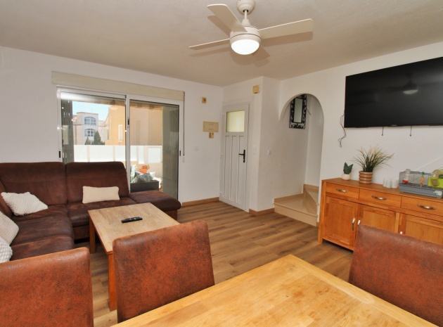 Resale - Townhouse - Villamartin - blue lagoon