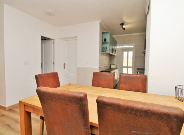 Resale - Townhouse - Villamartin - blue lagoon