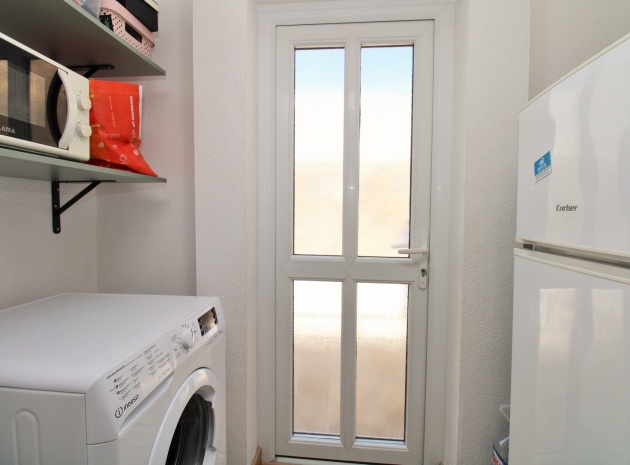 Resale - Townhouse - Villamartin - blue lagoon