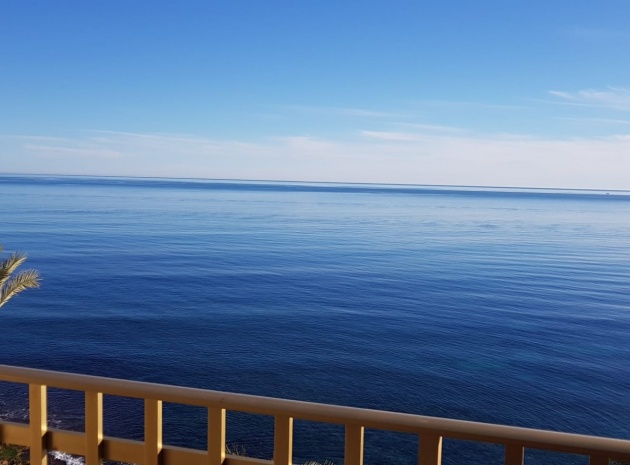Wiederverkauf - Wohnung - Torrevieja - 1st line to the sea