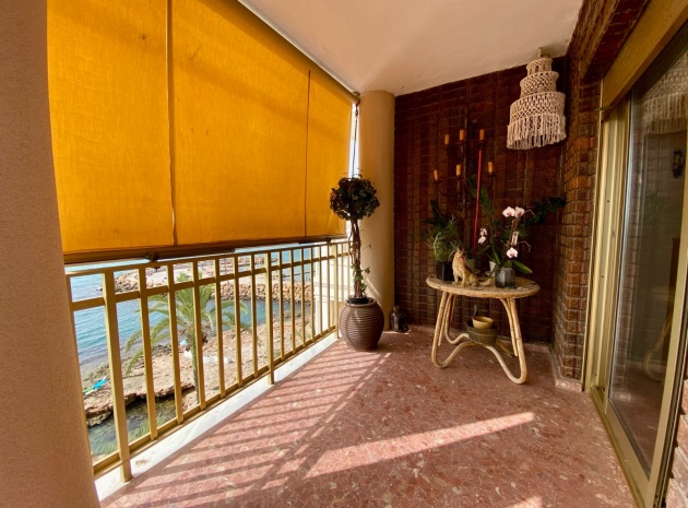 Wiederverkauf - Wohnung - Torrevieja - 1st line to the sea