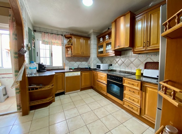 Wiederverkauf - Wohnung - Torrevieja - 1st line to the sea