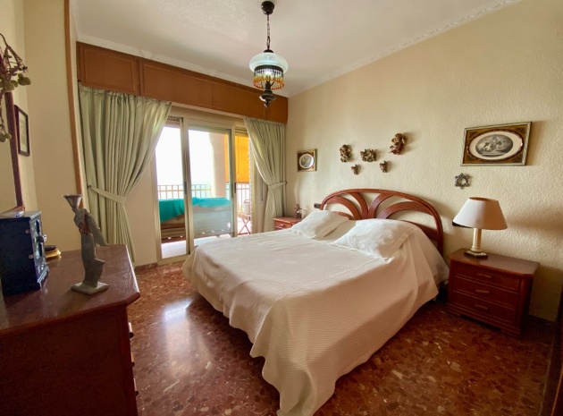 Wiederverkauf - Wohnung - Torrevieja - 1st line to the sea