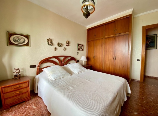 Wiederverkauf - Wohnung - Torrevieja - 1st line to the sea