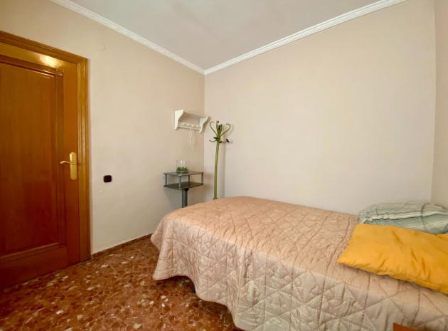 Wiederverkauf - Wohnung - Torrevieja - 1st line to the sea