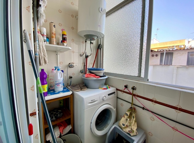 Wiederverkauf - Wohnung - Torrevieja - 1st line to the sea