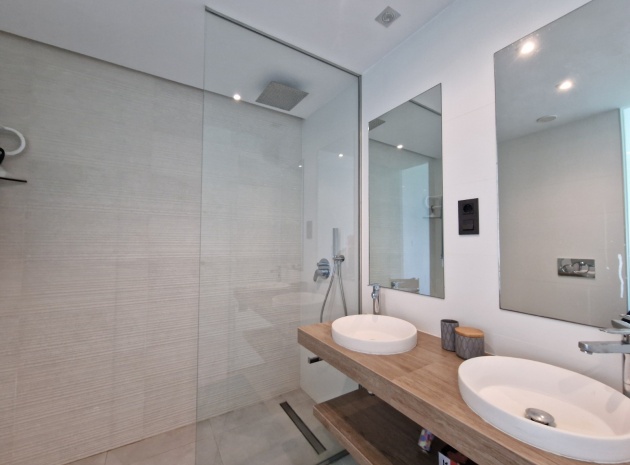 Resale - Apartment - Guardamar del Segura - El Raso
