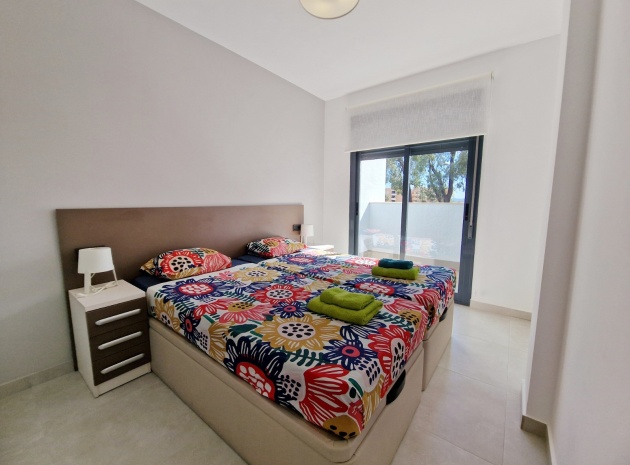 Resale - Apartment - Guardamar del Segura - El Raso