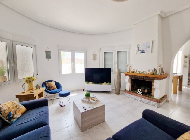 Resale - Villa - Ciudad Quesada - Pueblo Bravo