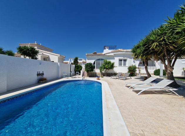 Resale - Villa - Ciudad Quesada - Pueblo Bravo