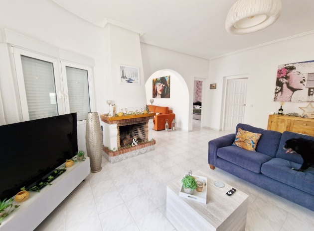 Resale - Villa - Ciudad Quesada - Pueblo Bravo