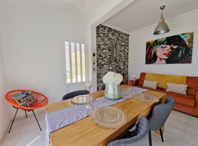 Resale - Villa - Ciudad Quesada - Pueblo Bravo
