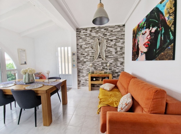 Resale - Villa - Ciudad Quesada - Pueblo Bravo