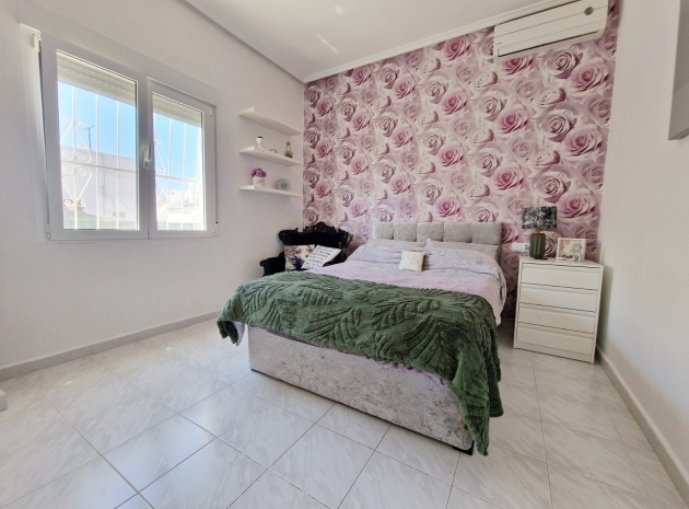 Resale - Villa - Ciudad Quesada - Pueblo Bravo