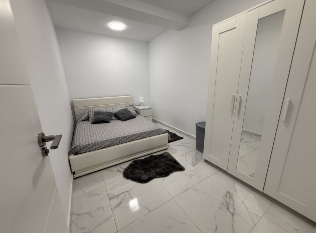 Revente - Maison de ville - Torrevieja - Torrevieja Centro