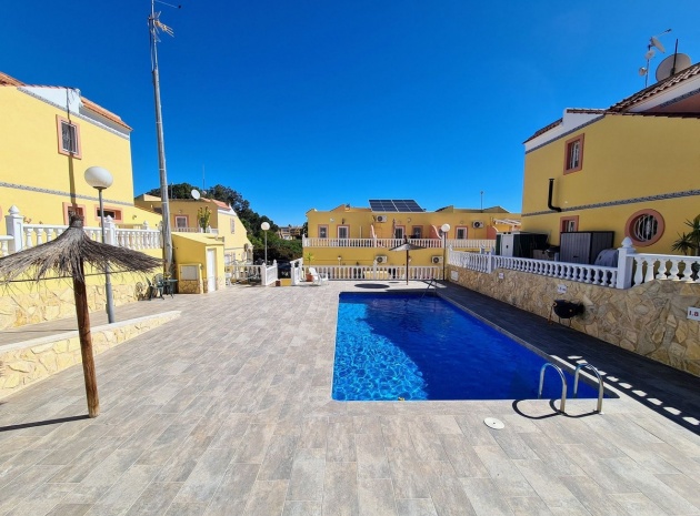 Revente - Maison de ville - Villamartin