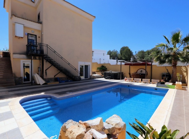 Resale - Villa - Orihuela - Villamartin