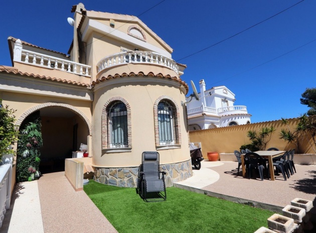 Resale - Villa - Orihuela - Villamartin
