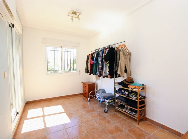 Resale - Villa - Orihuela - Villamartin